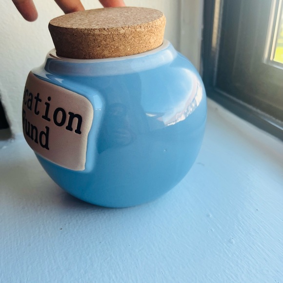 Cottage Creek Vacation Fund Pot - Picture 2 of 8